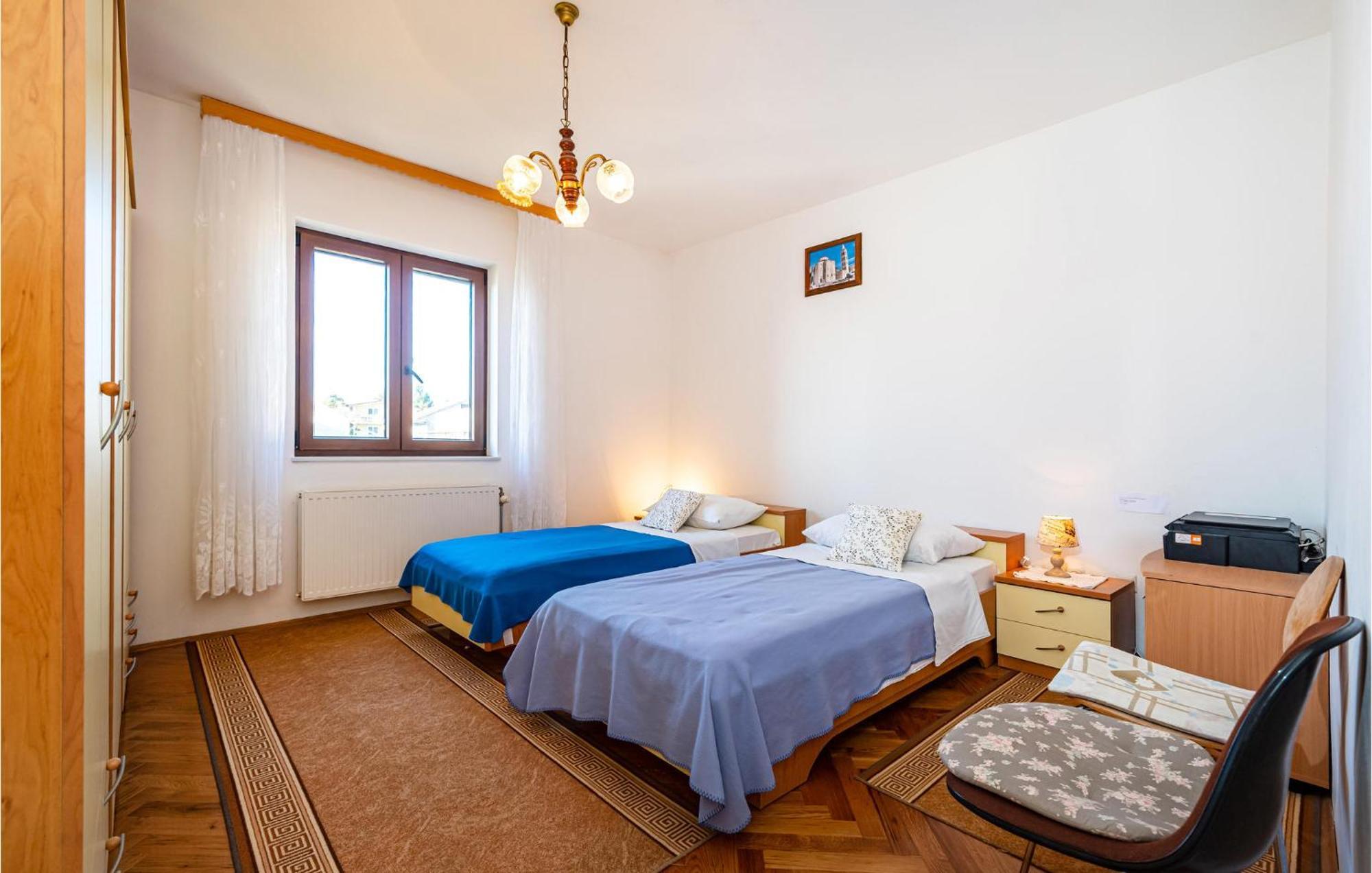 2 Bedroom Cozy Apartment In Zadar Eksteriør bilde