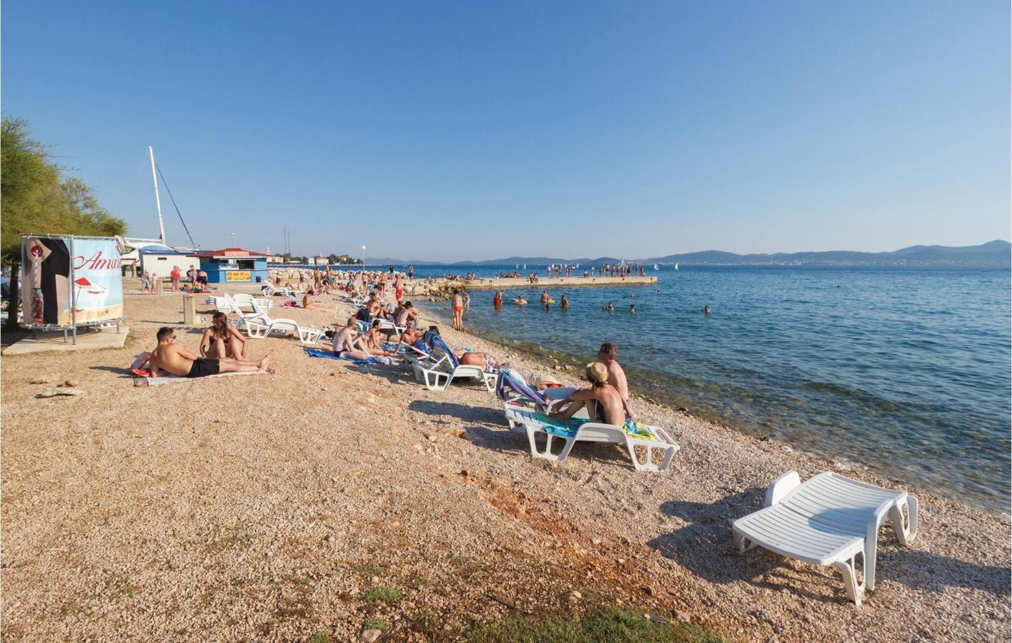 2 Bedroom Cozy Apartment In Zadar Eksteriør bilde