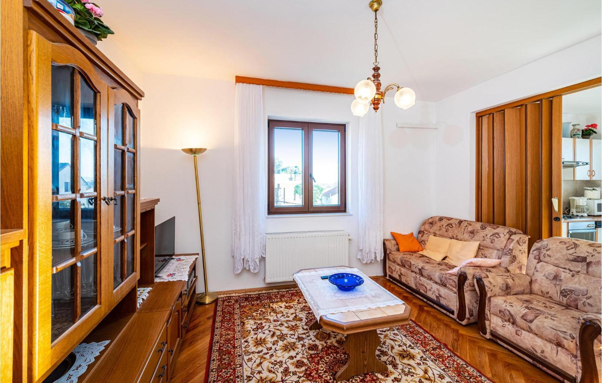 2 Bedroom Cozy Apartment In Zadar Eksteriør bilde