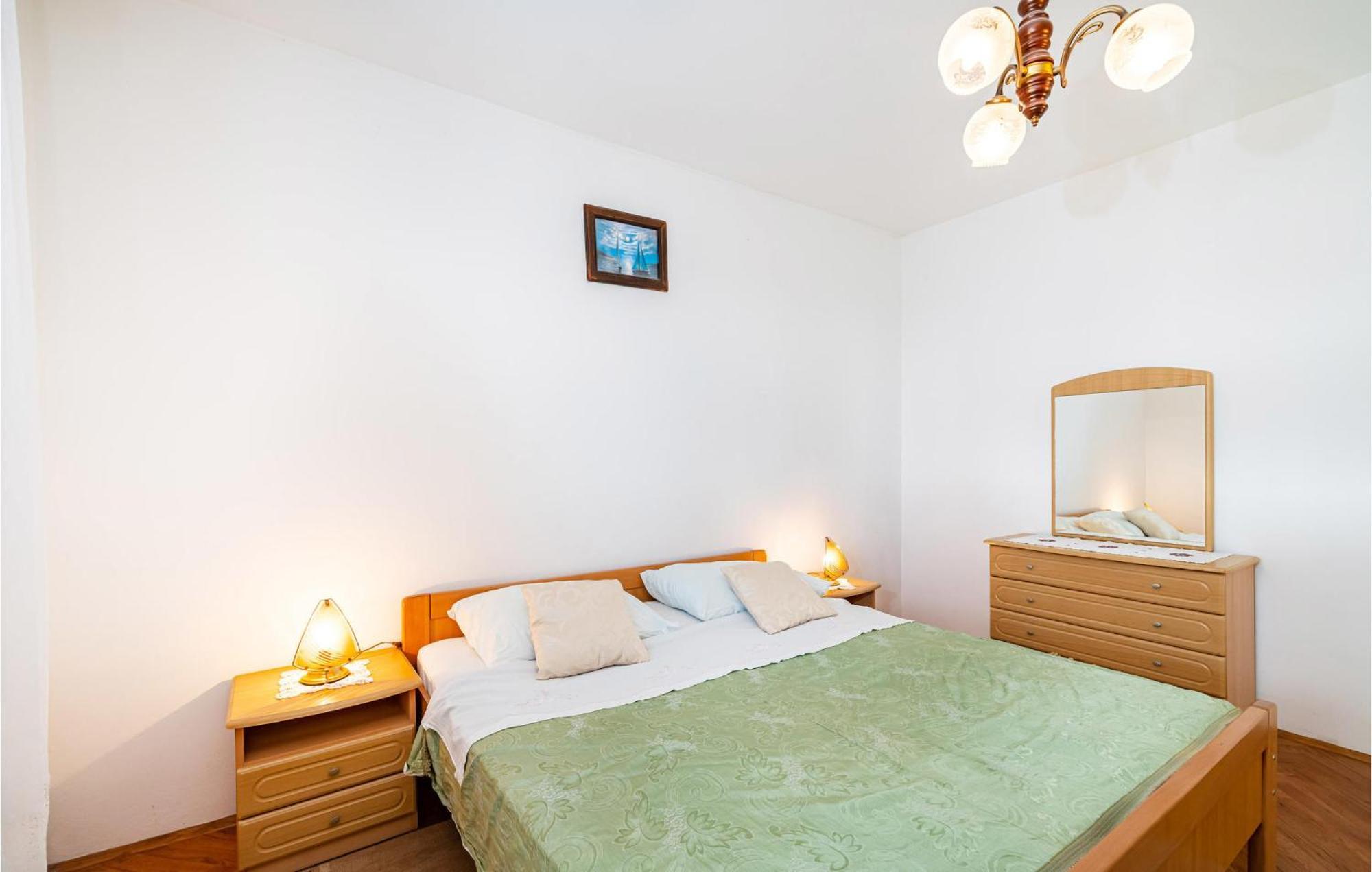 2 Bedroom Cozy Apartment In Zadar Eksteriør bilde
