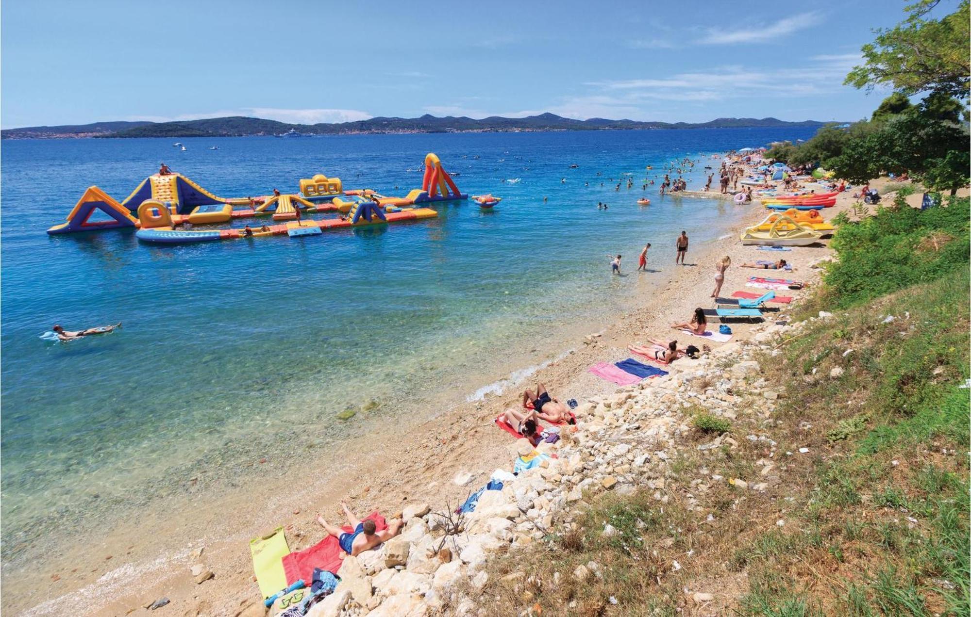 2 Bedroom Cozy Apartment In Zadar Eksteriør bilde