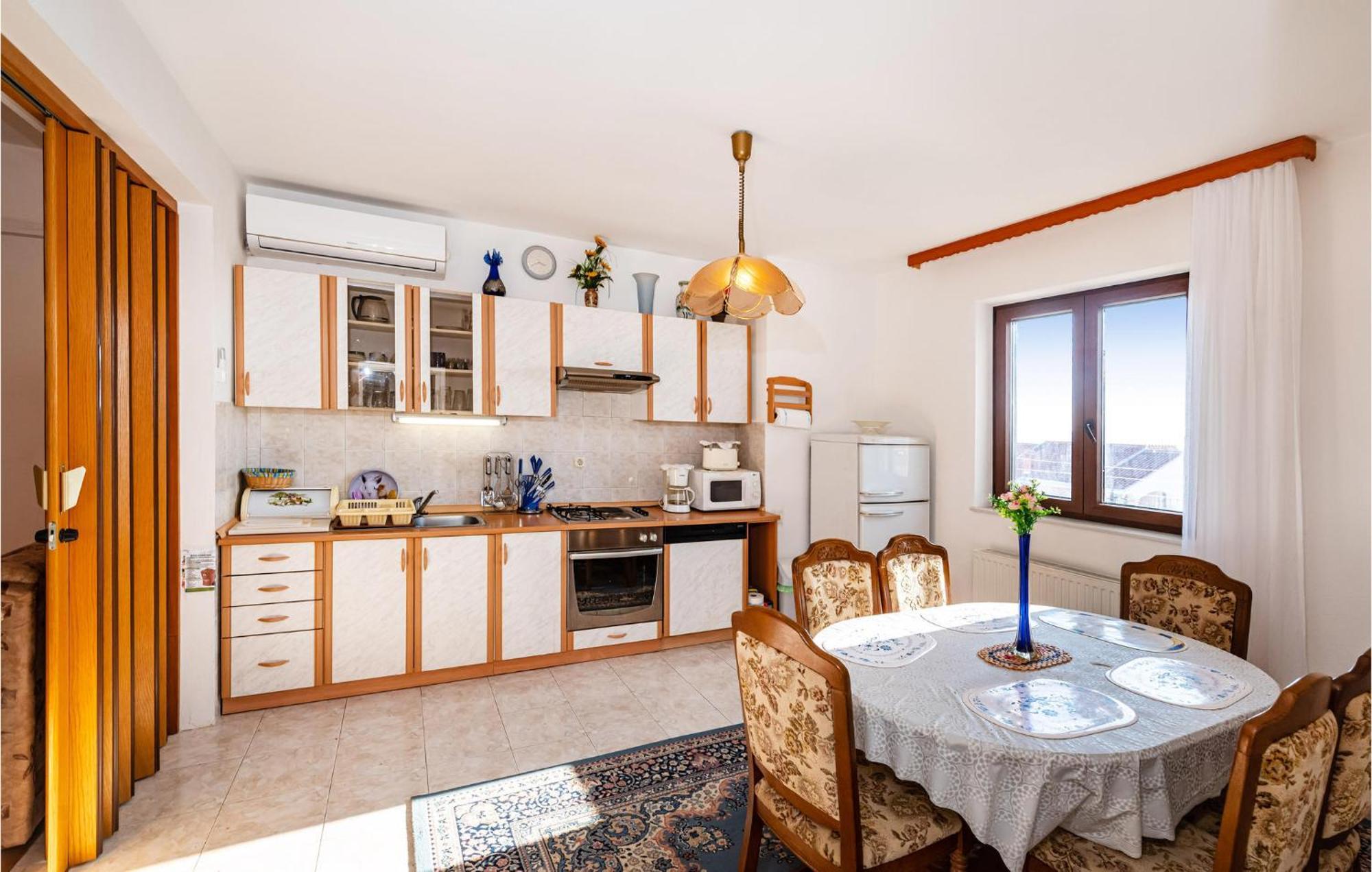 2 Bedroom Cozy Apartment In Zadar Eksteriør bilde